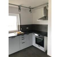 Dachgeschosswohnung - 3 Zimmer, Küche, Bad - 90m² - mit Gartennut - Battenberg (Eder)