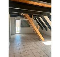 Dachgeschoss Wohnung - 800,00 EUR Kaltmiete, ca.  74,00 m² in Reiskirchen (PLZ: 35447)