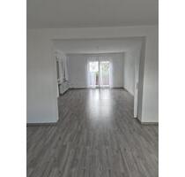 Geräumige 3 Zimmer Wohnung im 1. OG - Schönenberg-Kübelberg