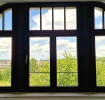 Gemütliche Dachgeschoss-2RW zentrumsnah mit Lift und EBK - Chemnitz