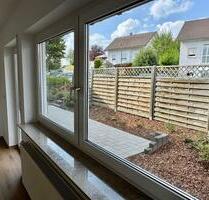 Helle Erdgeschoss Wohnung (3 ZKB) Terrasse in Netphen