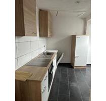 3ZKB, Abstellraum, Waschküche, großer Außenbereich ,80 qm