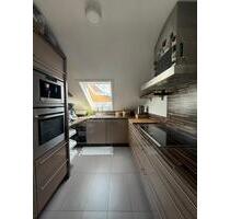 Geschmackvoll und modern - 1.420,00 EUR Kaltmiete, ca.  84,00 m² in Leonberg (PLZ: 71229)