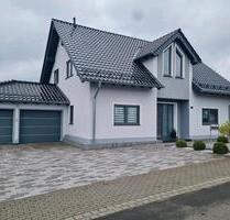 Einfamilienhaus Freihstehend mit Doppelgarage - Dahlem