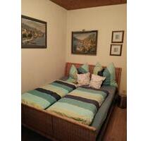 Biete zum 1. September ein Zimmer für Wochenend Heimfahrer an - Straubing