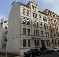 Gemütliche Wohnung in zentraler Lage - Tageslichtbad - Balkon und Parkett! - Magdeburg