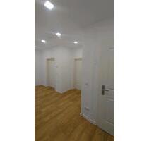 helle, moderne 3-Raum Wohnung 110qm, optional mit Küche - Seifhennersdorf