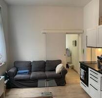 2 Zimmer Wohnung in top Lage mit großem Balkon - Bremen Neustadt