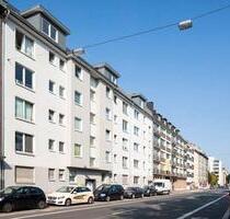 4.OG ohne Aufzug - Tolle Wohnung in zentraler Lage, neue Bodenbeläge - Düsseldorf Oberbilk