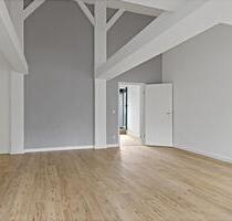 Wohnen mit Charakter – großzügige Dachgeschosswohnung im Herzen von Leipzig