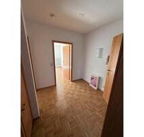 2-Zimmer-Wohnung mit 2 Balkonen in Hilzingen - Singen (Hohentwiel)