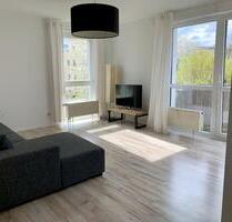 Helle 3-Zimmer-Wohnung mit Balkon und Einbauküche in Hannover