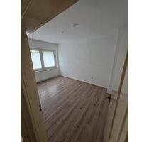 WG Zimmer zu vermieten - 600,00 EUR Kaltmiete, in Hannover (PLZ: 30449) Linden-Limmer