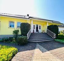 Leißling, gepflegter Bungalow mit Wohnkeller in ruhiger Wohnlage, - Weißenfels