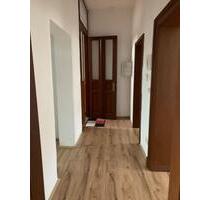 2-Zimmer-Whg. 63m² 2.OG Dessau Mitte, Balkon, Badewanne - Dessau-Roßlau