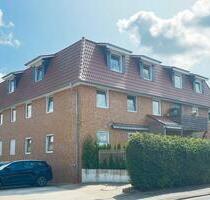 Barrierefreie DG-Wohnung mit Aufzug, Balkon & E-Ladestation - Wilhelmshaven