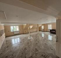 Wohnung 3 Zimmer - 700,00 EUR Kaltmiete, in Limbach-Oberfrohna (PLZ: 09212)
