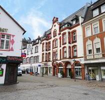 Gut geschnittene Dachgeschosswohnung mit Einbauküche - Soest