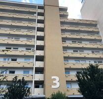 Renovierte 3 Zimmer Wohnung mit 2 Balkonen+EBK+TG Platz in Whm - Weinheim