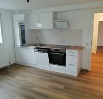 Neu renovierte 2 Zi. Wohnung mit neu eingebauter Küchenzeile - Linden