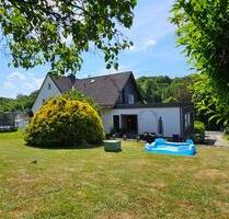 Charmante 4 Zimmer Wohnung mit großem Garten in Wiehl