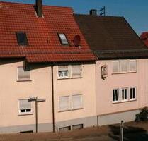 Doppelhaus mit 3 Wohnungen. - 330.000,00 EUR Kaufpreis, ca.  210,00 m² in Külsheim (PLZ: 97900)