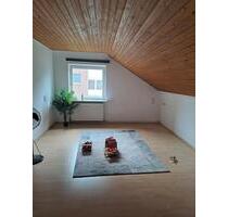 Gemütliche 2 Zi Wg mit Balkon Carport optional - Quickborn