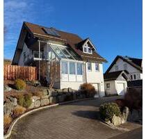 Modernes Einfamilienhaus mit großem Grundstück und Scheune - Winterberg