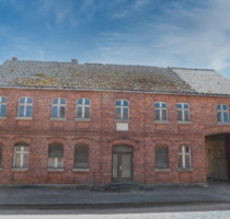 Kernsanierungsbedürftiger 4-Seitenhof, große Scheune,ca. 1 Hektar - Osterburg (Altmark)