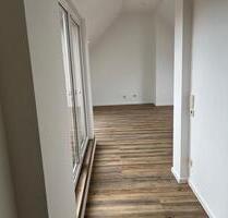 3-Raum-Wohnung mit Balkon im DG, ohne Aufzug! - Forst (Lausitz)