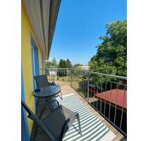 Geräumige, schöne Wohnung mit 2 Bädern und Balkon - Kröslin