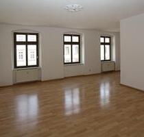 Schöne Wohnung mit großem Wohnzimmer + 20 m² Laden - Chemnitz Hilbersdorf