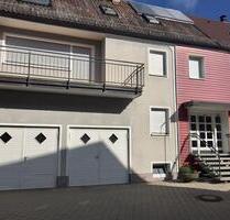 DHH zur Miete ca 150m2 Garage, Balkon im Herzen von Pressath
