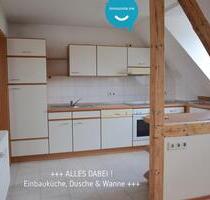 viiiel Platz • 2 Zimmer • Einbauküche • Dusche & Wanne • Tageslichtbad • Dachgeschoss - Limbach-Oberfrohna