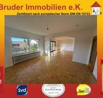 Leimen: 3 ZKB hoch am Hang, Terrasse u. Garage, renoviert