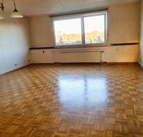 Schöne 4-Zimmer-Wohnung mit Garage in Duisburg-Süd