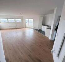 Frisch renovierte 4 Zi Wohnung in Jüchen - Schweinfurt Bellevue