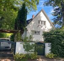 Charmantes Einfamilienhaus mit Grundstück zu verkaufen - Hamburg Wandsbek