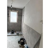 Helle, frisch sanierte, 3-4 Zimmerwohnung für Wohngemeinschaft - Krefeld
