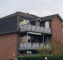 Schöne Dachgeschosswohnung mit Balkon in Jever - Sande