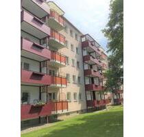 Senioren aufgepasst! Praktische 2-Zimmer-Wohnung mit Dusche und Balkon! - Dresden