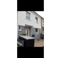 Reihenhaus zu verkaufen - 415.000,00 EUR Kaufpreis, in Roth (PLZ: 91154)