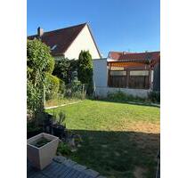 Charmantes 5-Zimmer Reiheneckhaus mit Garage bei Friedberg