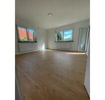 Helle kernsanierte 3,5 Zimmer Wohnung 85 m2 inkl. Großer Terrasse - Obrigheim