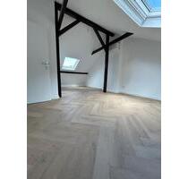 ***Traumhafte Maisonette-Wohnung mit Einbauküche und Klimaanlage*** - Wuppertal Barmen