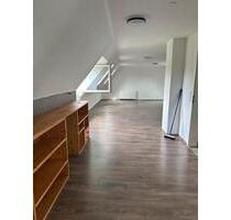 Ruhige Dachwohnung mit Garten - 800,00 EUR Kaltmiete, ca.  75,00 m² in Herne (PLZ: 44652) Eickel