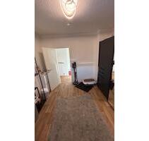 3 Raum Wohnung - 585,00 EUR Kaltmiete, in Grimma (PLZ: 04668)