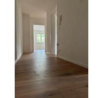 Freundliche, vollständig renovierte 3-Zimmer-Wohnung mit EBK - Albstadt