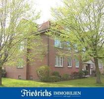 Renovierte Dachgeschosswohnung mit Südwest-Balkon in Westerstede - zentrale Wohnlage