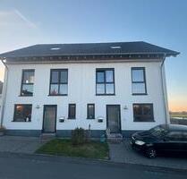 Idyllische Doppelhaushälfte mit unverbaulicher Sicht! - Eitorf